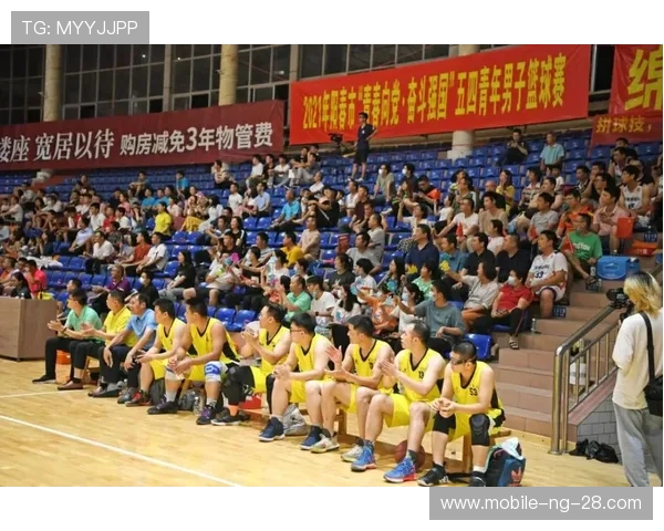 篮球精神引领青春力量展现团队合作与拼搏激情之光