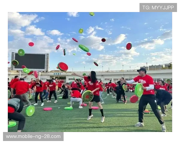 成都飞盘队与杭州飞盘队技术对抗赛后分析与总结